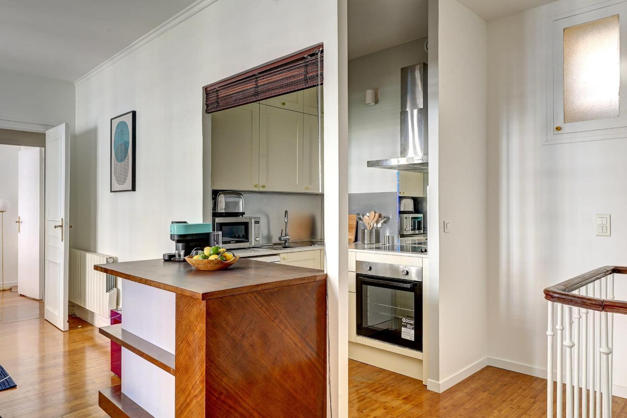 Champs-Elysees - 2Br With Balcony - Cityapartmentstay Париж Экстерьер фото