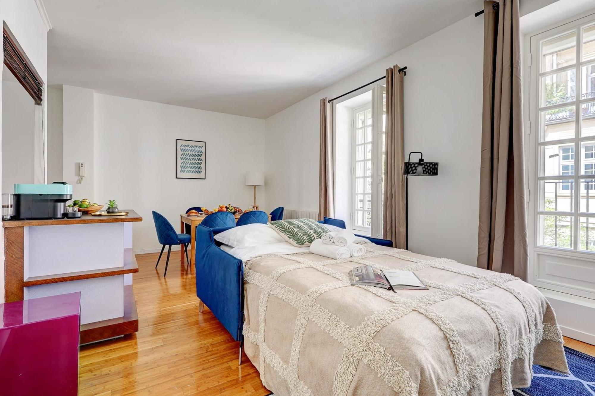 Champs-Elysees - 2Br With Balcony - Cityapartmentstay Париж Экстерьер фото