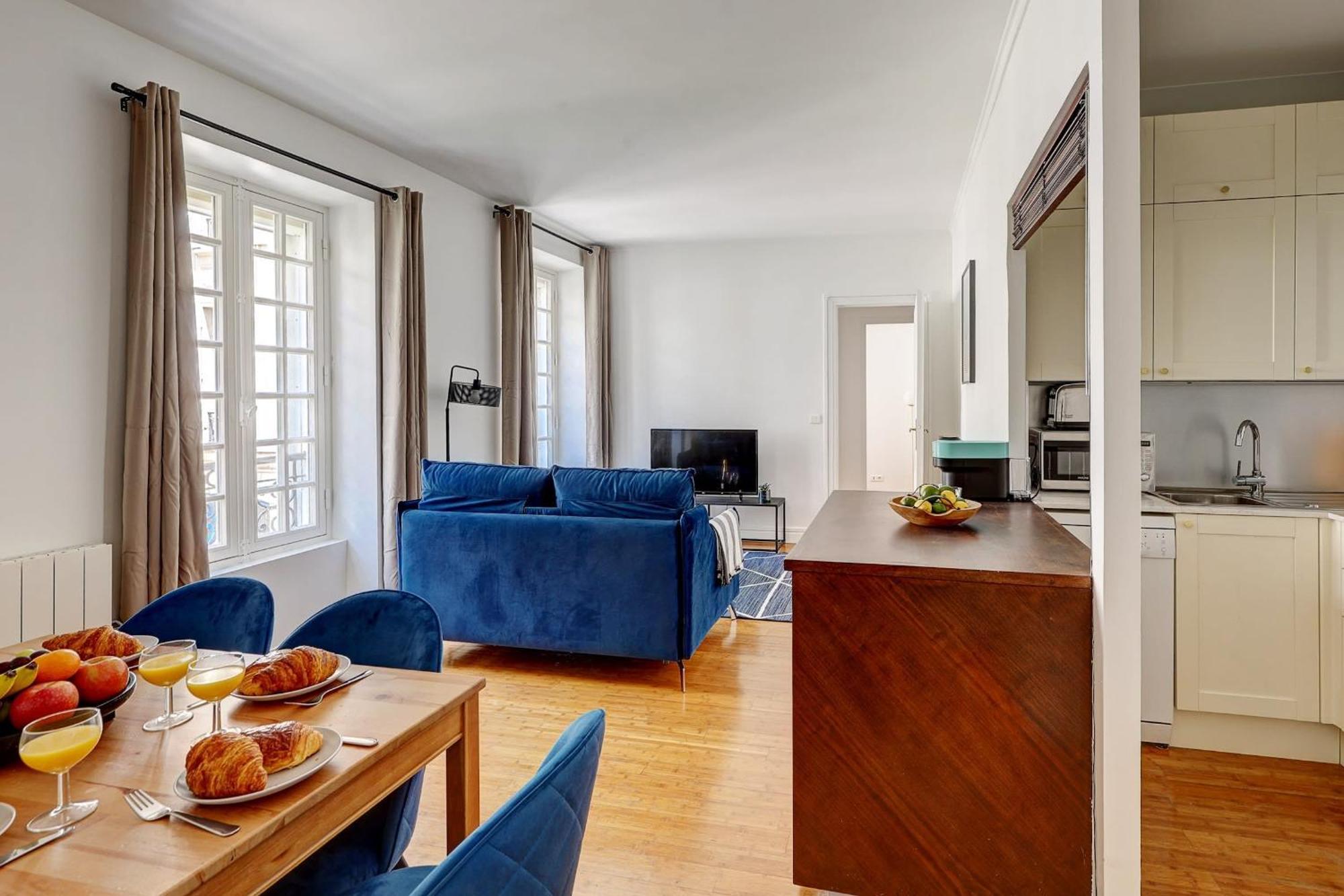 Champs-Elysees - 2Br With Balcony - Cityapartmentstay Париж Экстерьер фото